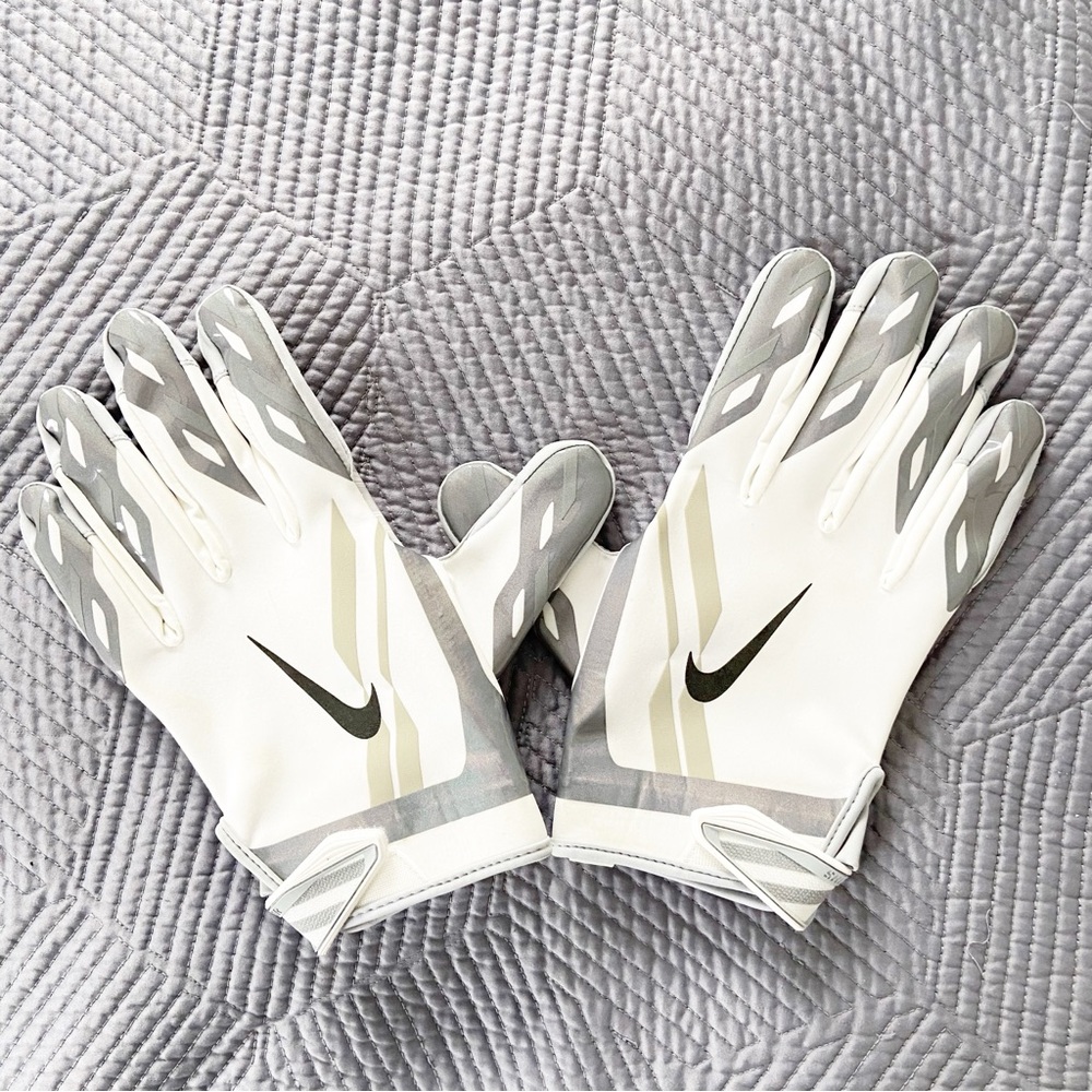 Nike Vapor Shield Football Gloves 4XL